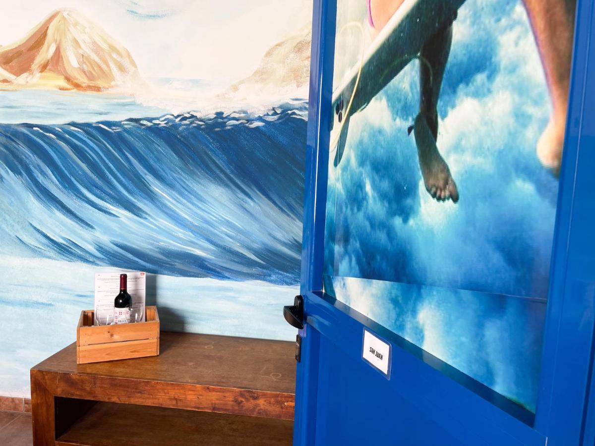 Хостел Red Star Surf & Yoga Camp Lanzarote Фамара Екстер'єр фото