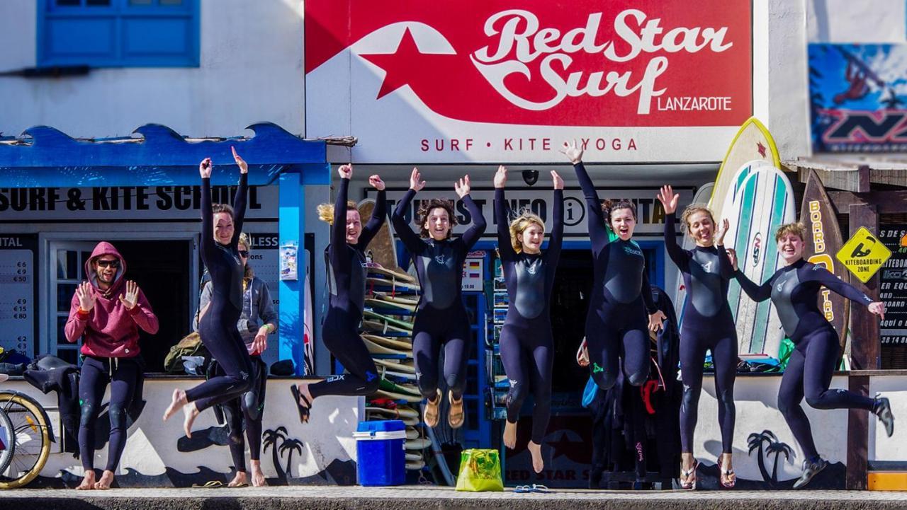 Хостел Red Star Surf & Yoga Camp Lanzarote Фамара Екстер'єр фото
